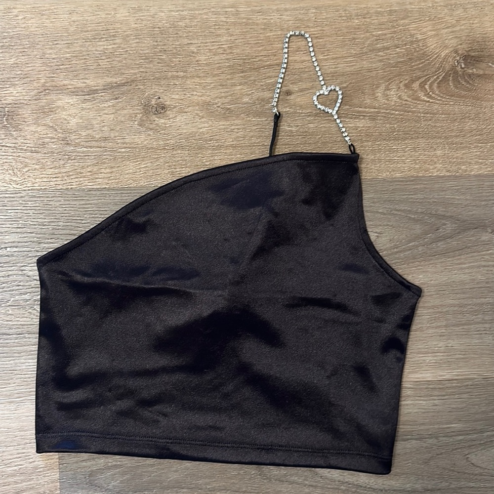 NWT One Shoulder Heart Strap Crop Top